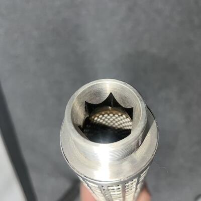 غطاء الفلتر المزدوج من ألياف الفولاذ المقاوم للصدأ مع قدرة عالية على احتواء الأوساخ